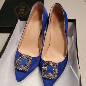 Used Womens Blue pumps.